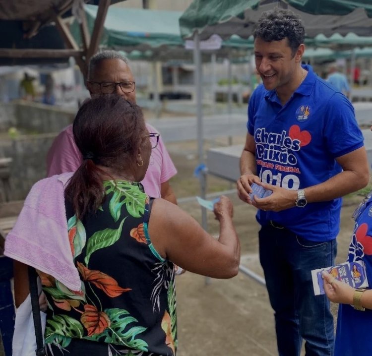 Charles Paixão candidato a Deputado Federal abraçado pelo povo Sebastianenses